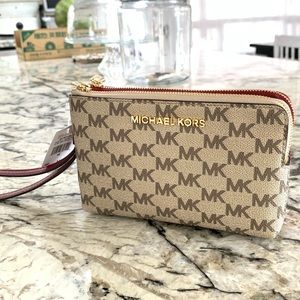 NWT Michael Kor Oversized Wristlet